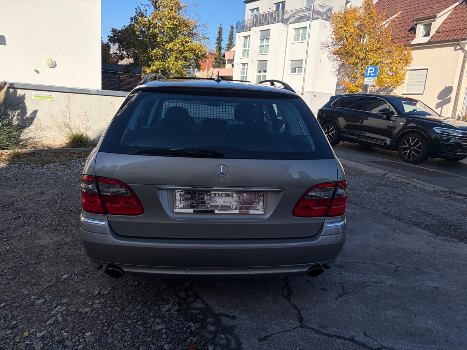 Mercedes-Benz E200 2008 — photo 7