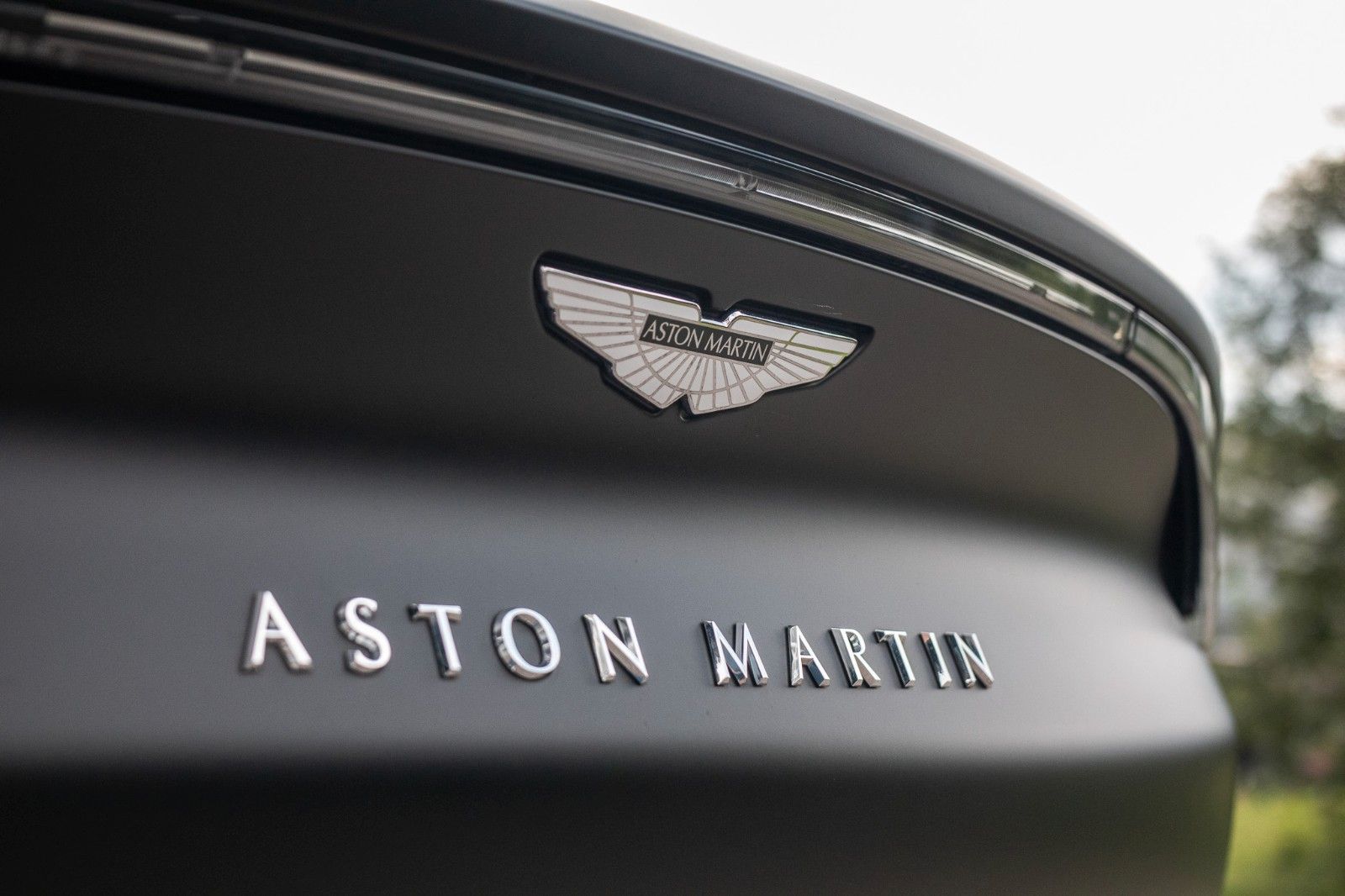 Fahrzeugabbildung Aston Martin DBX 4.0 V8 DBX707 Black Matte Edition