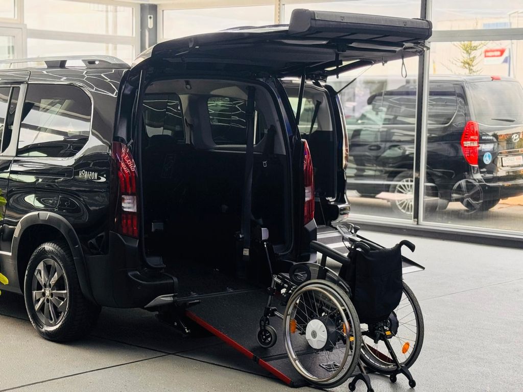 Image of Peugeot Rifter