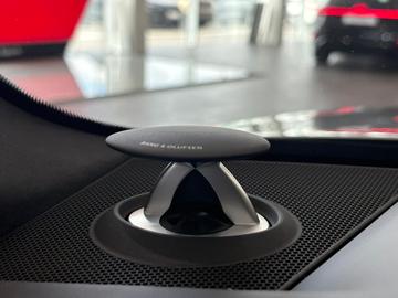 2025 AUDI RS6 — миниатюра 18