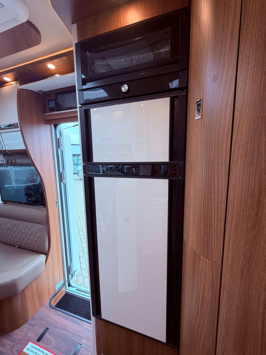 Fahrzeugabbildung Carthago chic e-line 50 LE DA Mastervolt