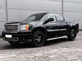 GMC Sierra Denali, 6,2 L, V8 Vortec - GMC Sierra: Denali