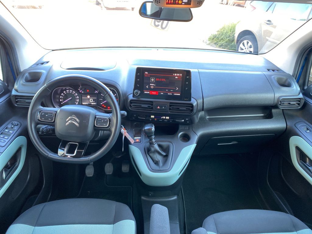 Fahrzeugabbildung Citroën Berlingo M PureTech 110 FEEL *PDC hinten*