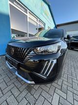 Peugeot 2008 Allure /PDC/SH/17-ALU - Peugeot 2008 mit Benzin-Antrieb: Kleinwagen