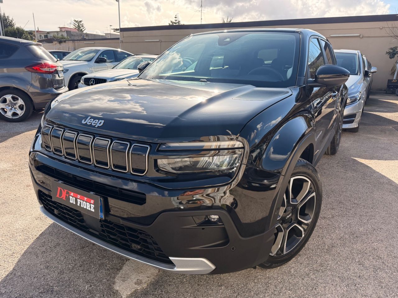 Other Jeep Avenger 1.2 100 CV Summit TOTAL BLACK imagem 3