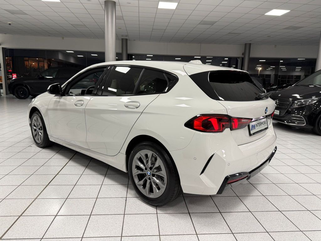 BMW 116 i LED*NAV*KAM*SHZ*TEMP*SPURW*KLIMA*DRIVING*