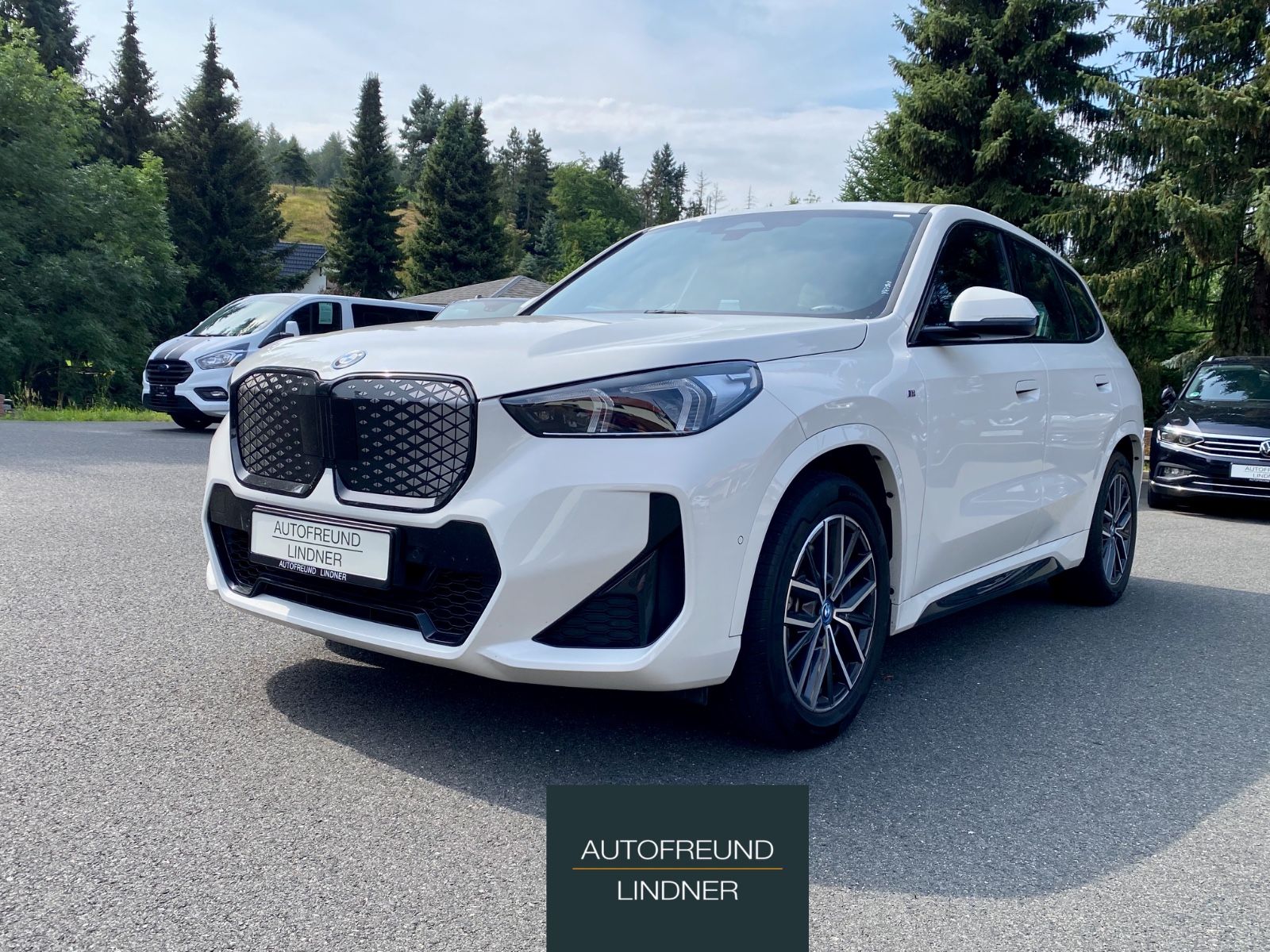 BMW iX1 30 xDrive M Sport Shadow-line +