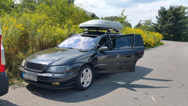 Opel Omega B 3.2L V6 Schlachter