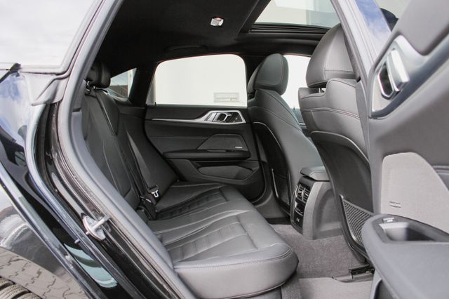 BMW i4 Gran Coupe 40 eDrive / M SPORT / LIVE COCKPIT