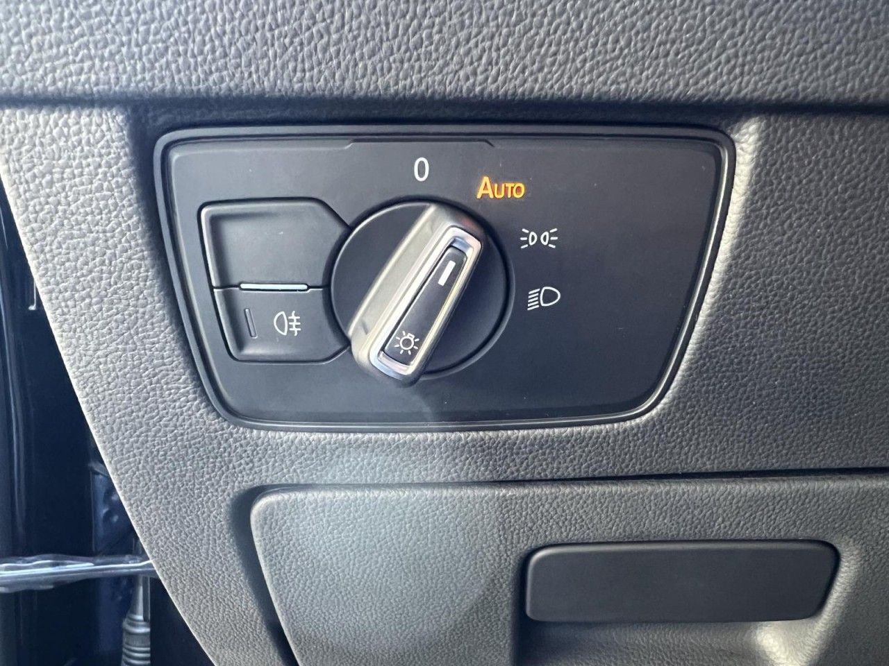 Volkswagen Passat Variant - Bild 15