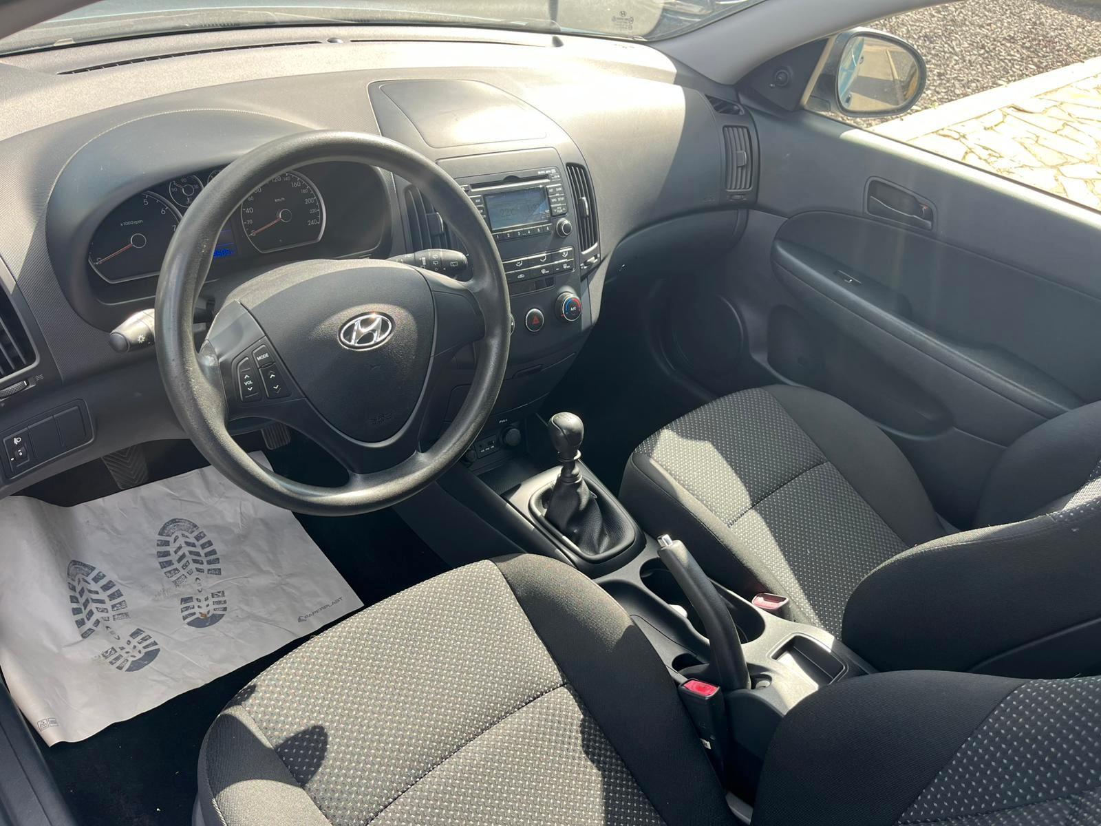 Hyundai i30 2009 — engine 1.396 cm³, 109 HP (80kW)