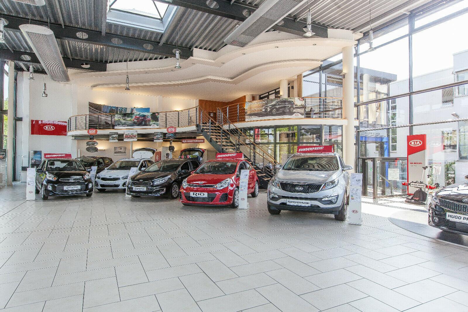 showroom-image-top