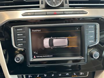 MYAUTOCENTER – Gebraucht- und Jahreswagen mit Werkstattservice in Pfaffenhofen Volkswagen Passat Highline *4Motion*Massage*AHK*LED*Keyless