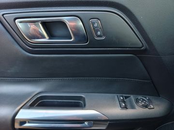 Ford Mustang GT*Leder*Navi*LED*SHZ*PDC*Camera*