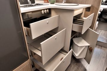 Carado T 328 PRO+ KLIMA NAVI TV