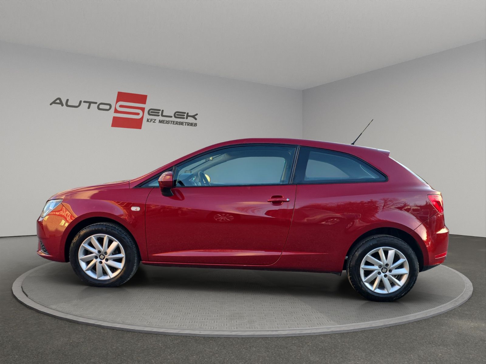 Fahrzeugabbildung SEAT Ibiza SC FR AUTOMATIK NAVI SHZ KLIMA