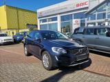 Volvo XC60 Momentum 2WD*Navi*Leder*8-fach bereift*Klim - Volvo Gebrauchtwagen in Flensburg