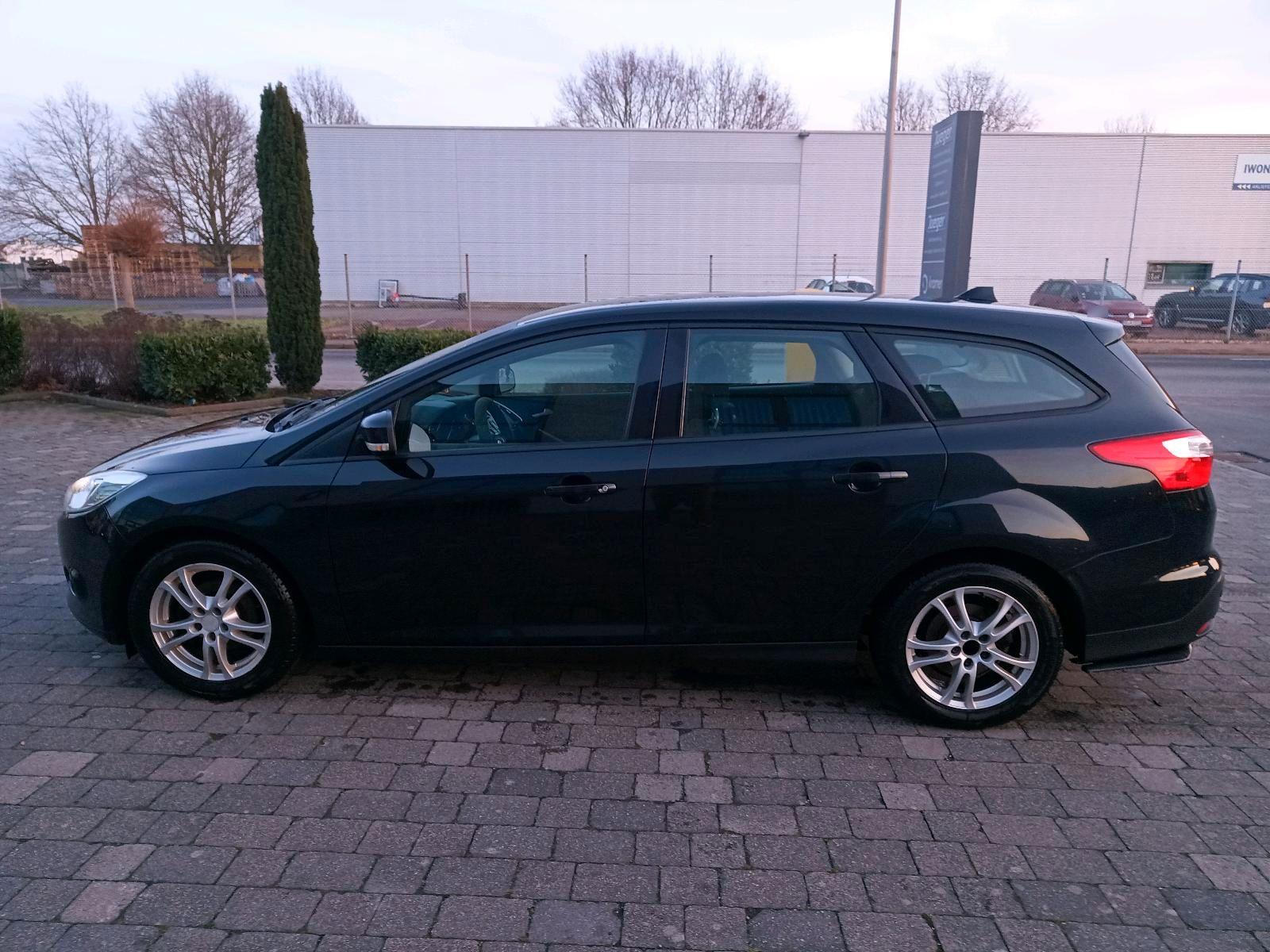 Ford Focus 2014 — photo 5