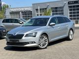 Skoda Superb Combi 2.0TDI L&K *Canton*Leder*19Zoll*Xen - Skoda Superb in Frankfurt (Main)