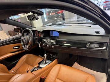 BMW 525 - 12