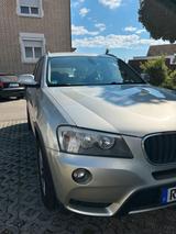 BMW X3 2.0D F25 2011 - BMW 520 mit Diesel-Antrieb: Geländewagen
