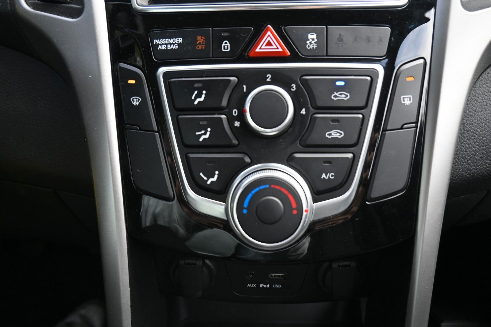 Fahrzeugabbildung Hyundai i30 CW (GDH) 1.6 CRDi DPF, Trend blue*Mietkauf