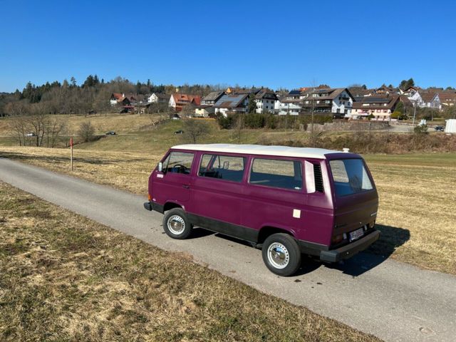 Volkswagen T3 Kombi 1.6 DIESEL 8SITZER 50PS EIN TOLLES AUTO