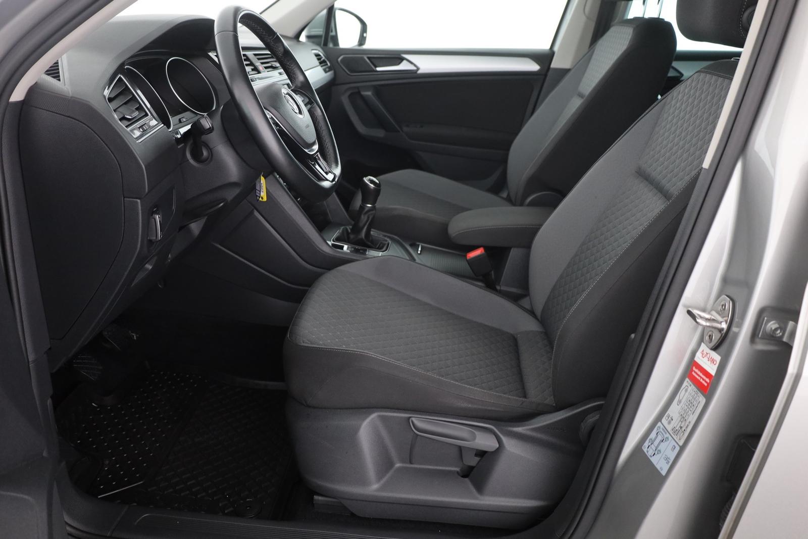 Volkswagen Tiguan 1.4 TSI Comfortline LED AHK Kamera ACC