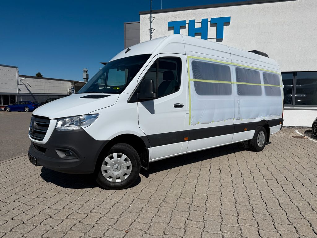 Image of Mercedes-Benz Sprinter