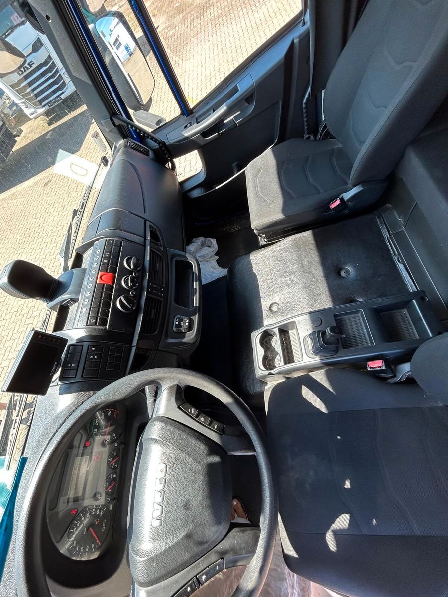 Fahrzeugabbildung Iveco EUROCARGO / 160-250,