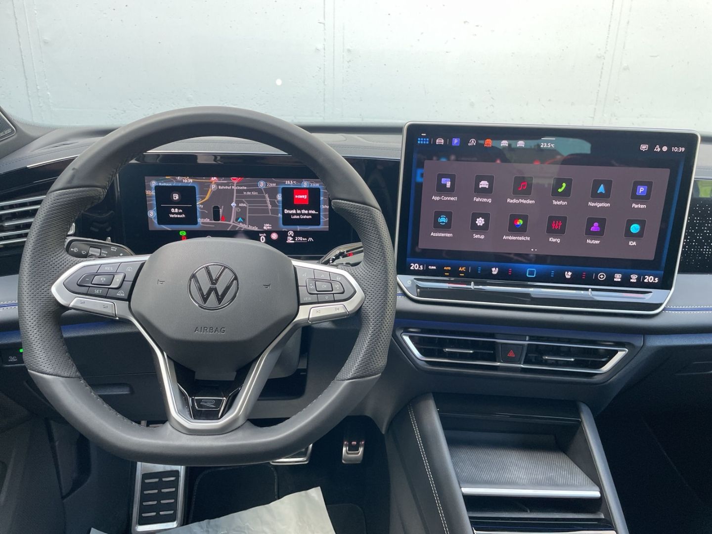 Tiguan 2.0TDI R-Line 4M Black Pano/Standhzg/AHK/