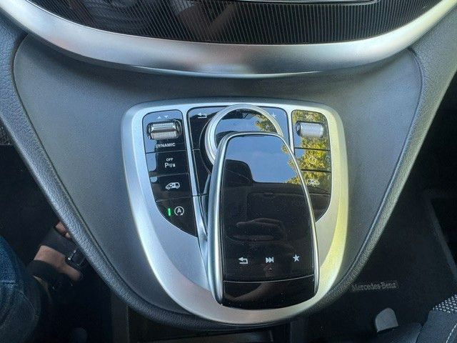 Fahrzeugabbildung Mercedes-Benz V 220 Edition LANG AHK NEU LED NAVI SHZ
