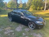 BMW 325i E90 Facelift Automatik - BMW 325 aus 2009: 325i