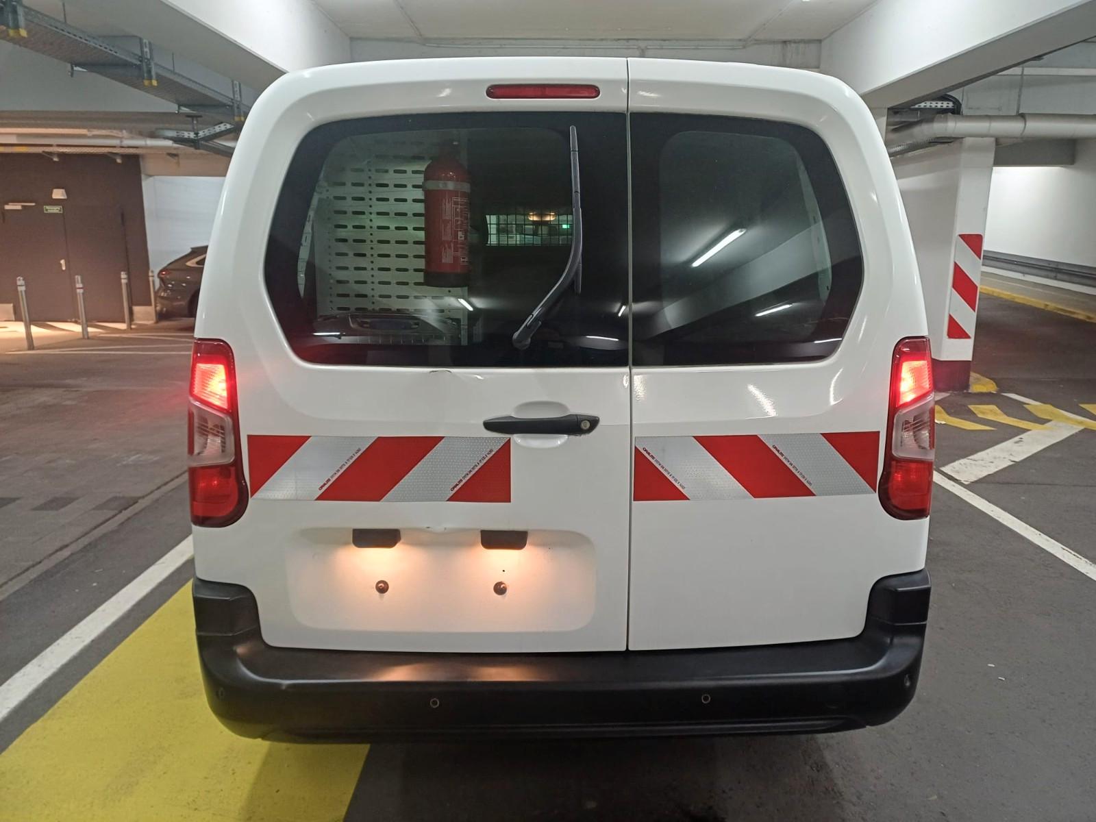 Peugeot Partner Premium L2,Schrank,StandHZG,Klima,PDC,Te