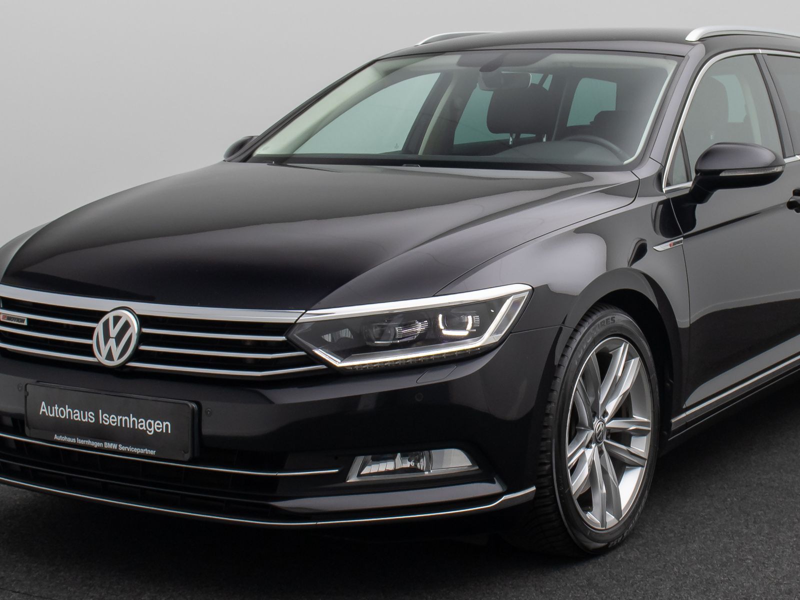 Fahrzeugabbildung Volkswagen Passat Variant 2.0 Highline PDC Massage AHK 18"