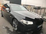BMW M550d xDrive M - graue BMW M550