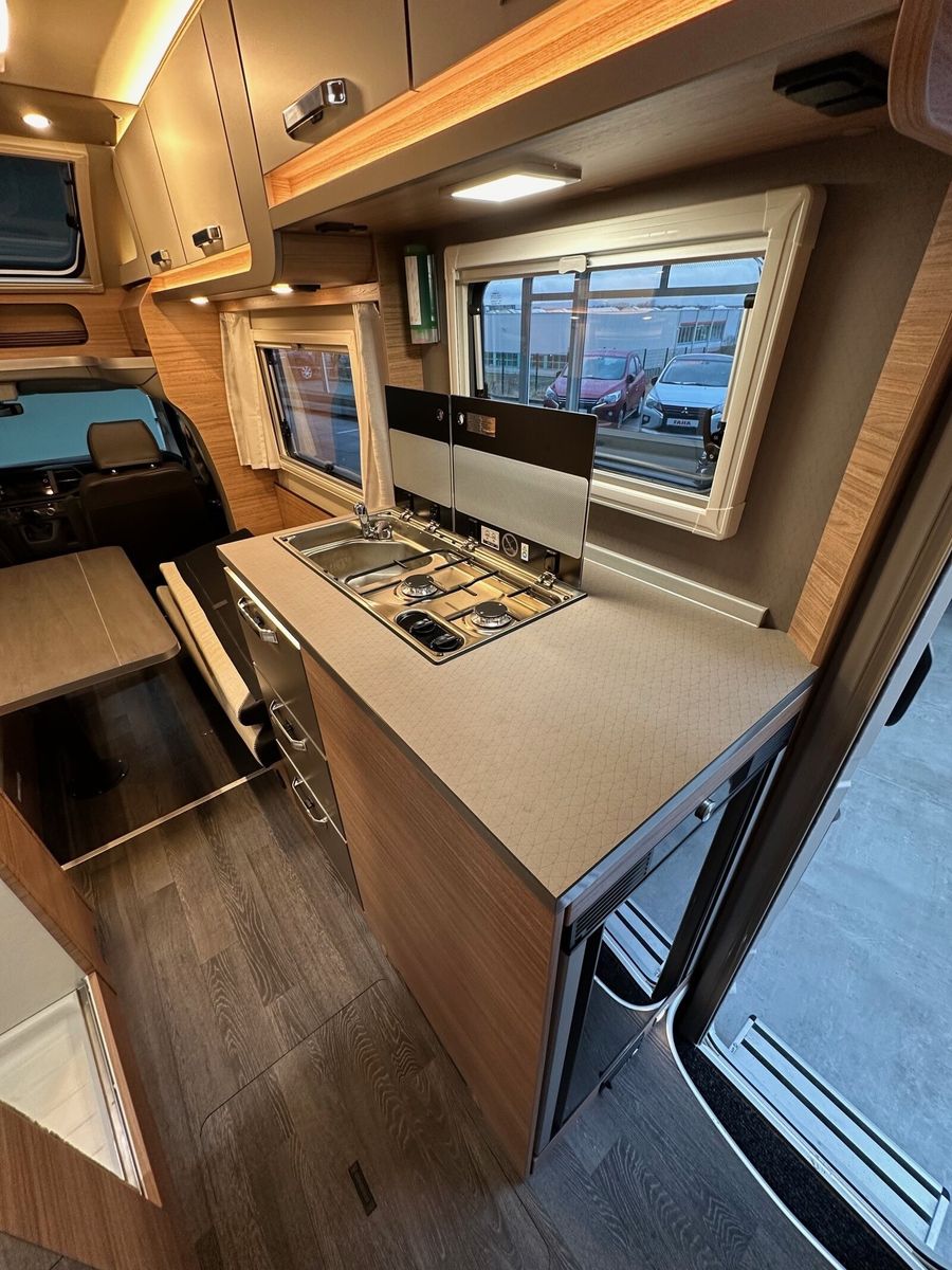 Fahrzeugabbildung Weinsberg X-Cursion Van EDITION PEPPER 500 LT R2-4