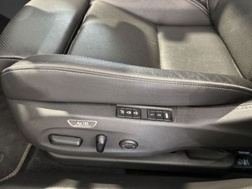 Fotografie 15 des Opel Insignia Grand Sport GSI 2.0 DI Turbo AT