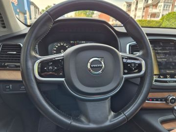 Volvo XC90 - 12
