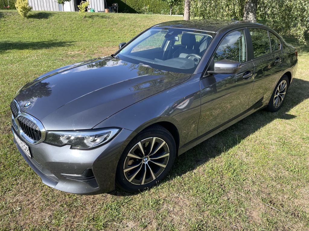 Image of BMW 320