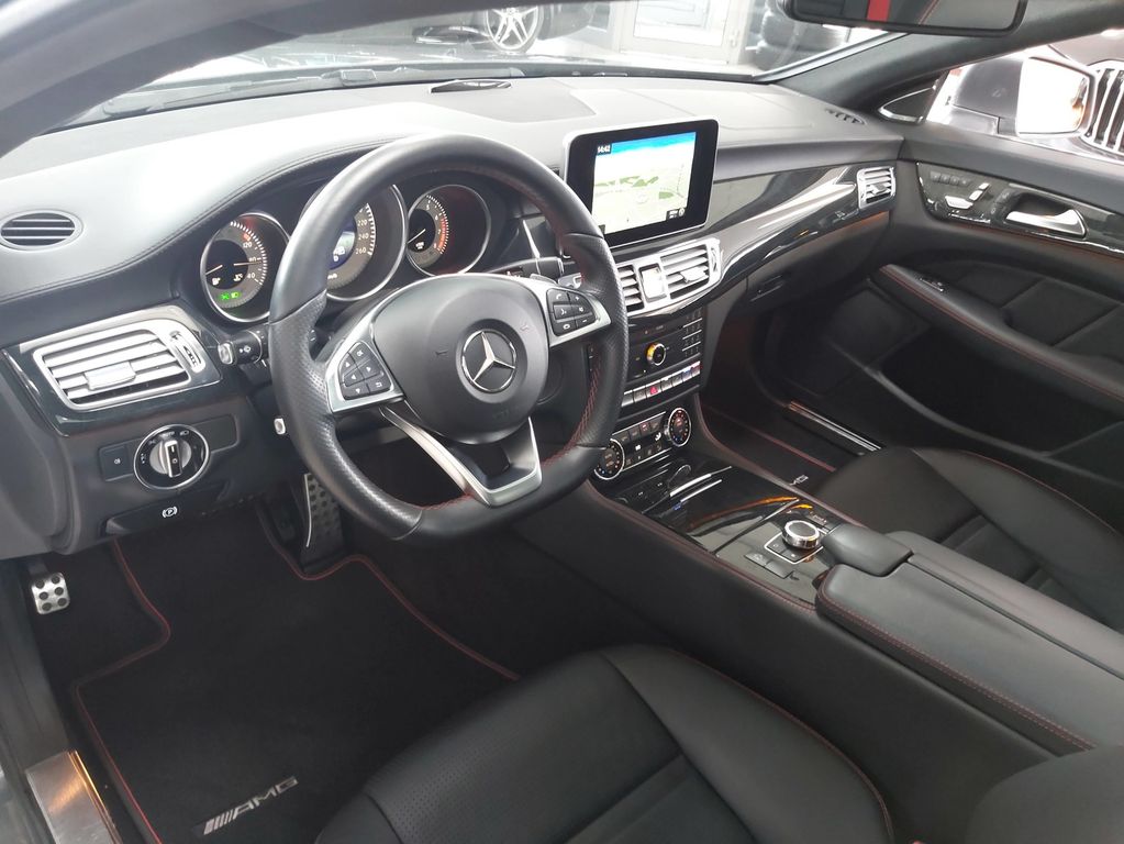 Mercedes-Benz CLS 500 Coupe 4M AMG MEMORY AIRM DISTR 116 T NP