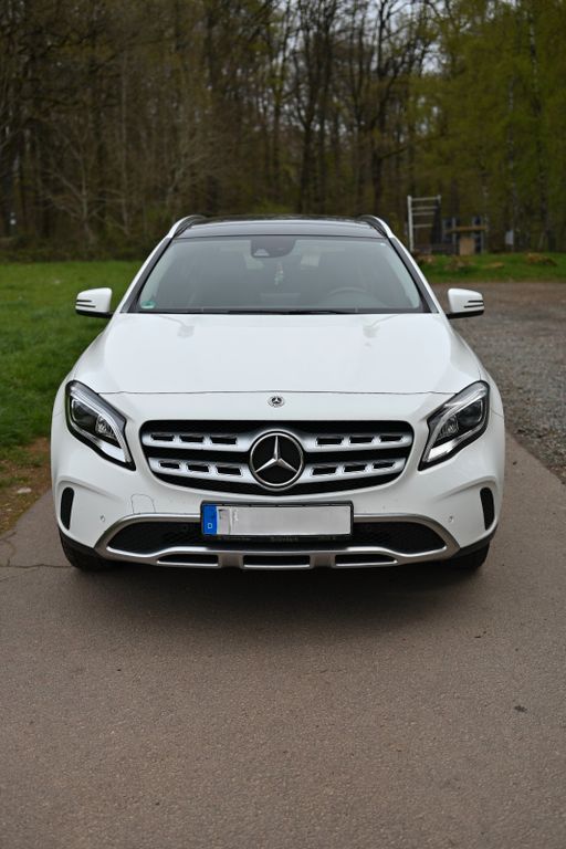 Image of Mercedes-Benz GLA 180