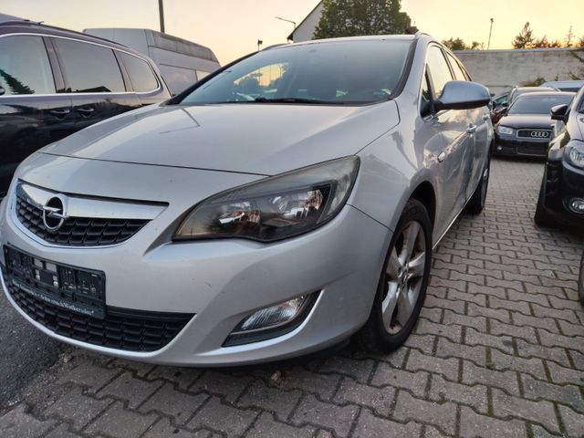 Opel Astra J