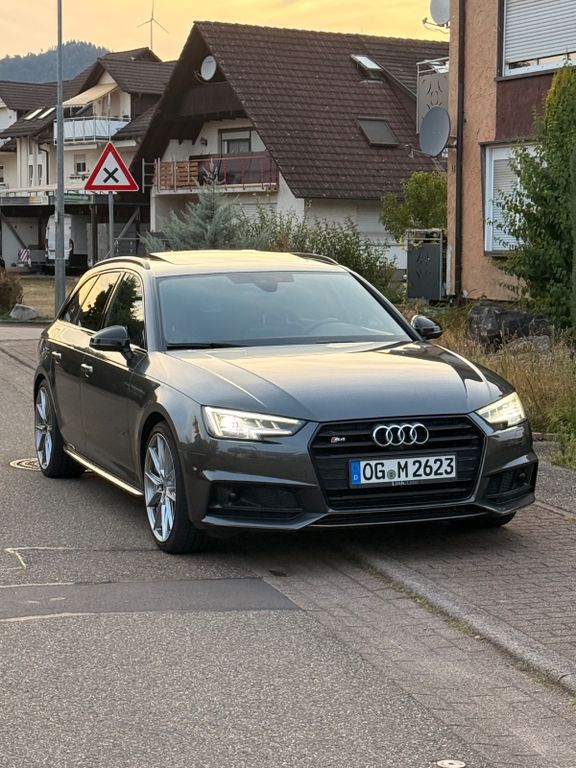 Image of Audi S4