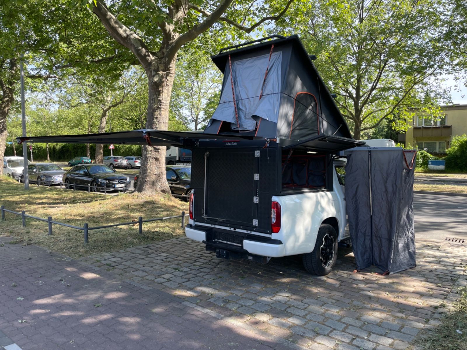 Fahrzeugabbildung Mercedes-Benz X 350d 4Matic DoKa*AluCab*Navi*4x4*Keyless*Kam*