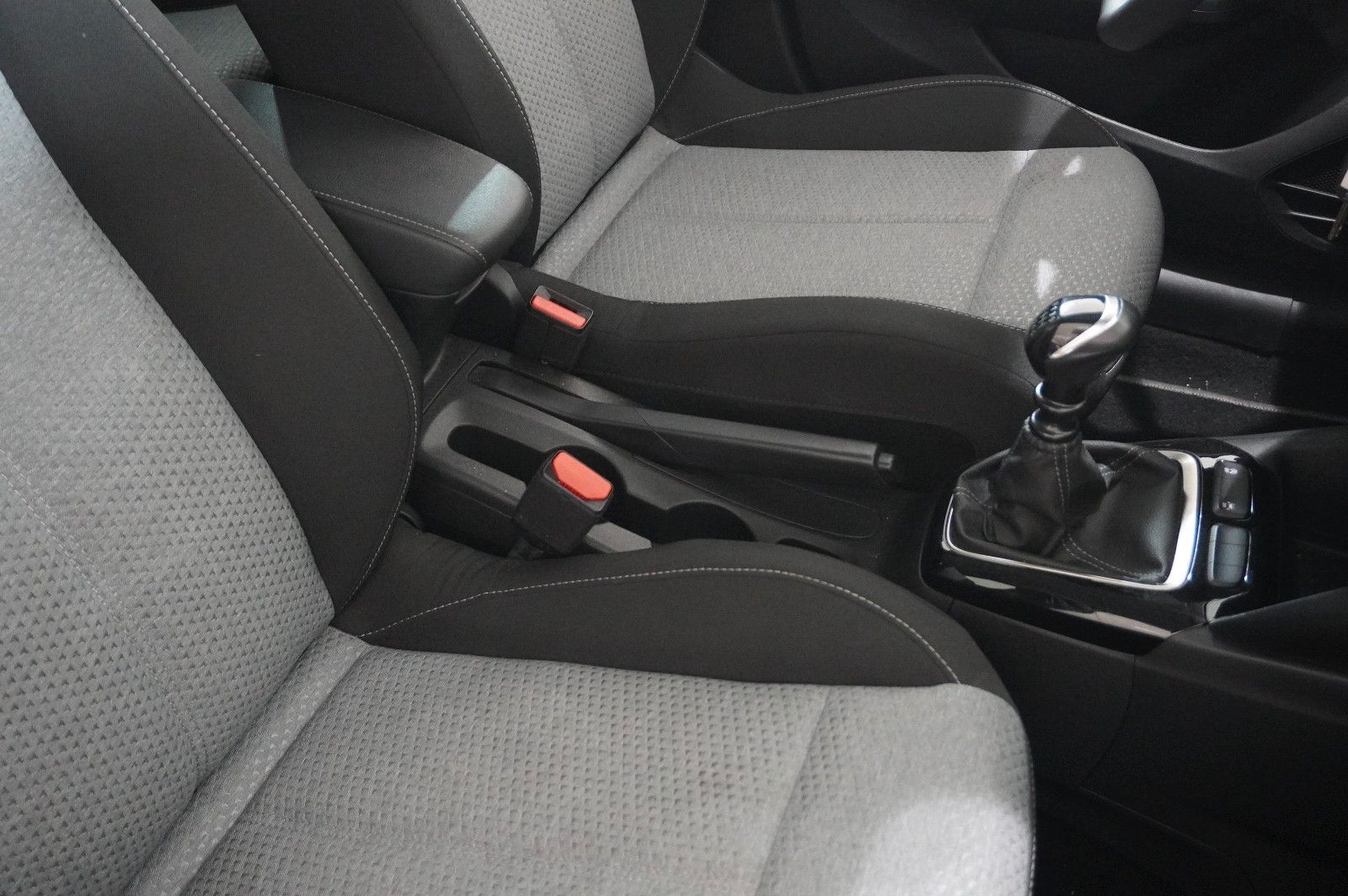 Fahrzeugabbildung Opel Corsa F 1.2 FACELIFT NAVI/LED/KAMERA/VIRTU./DAB+