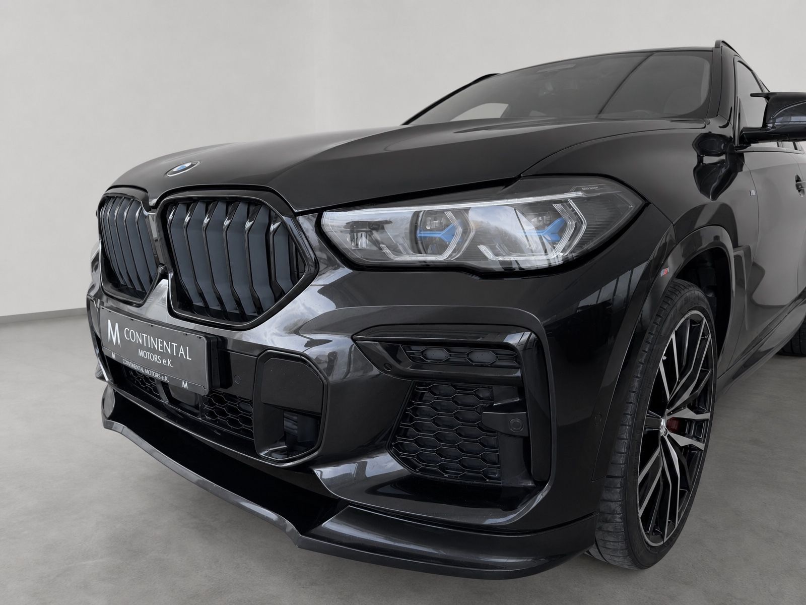 BMW X6 X6 M50 i*Hamann Optik* Bowers & Wilkins*Laeser*, Ansicht 3