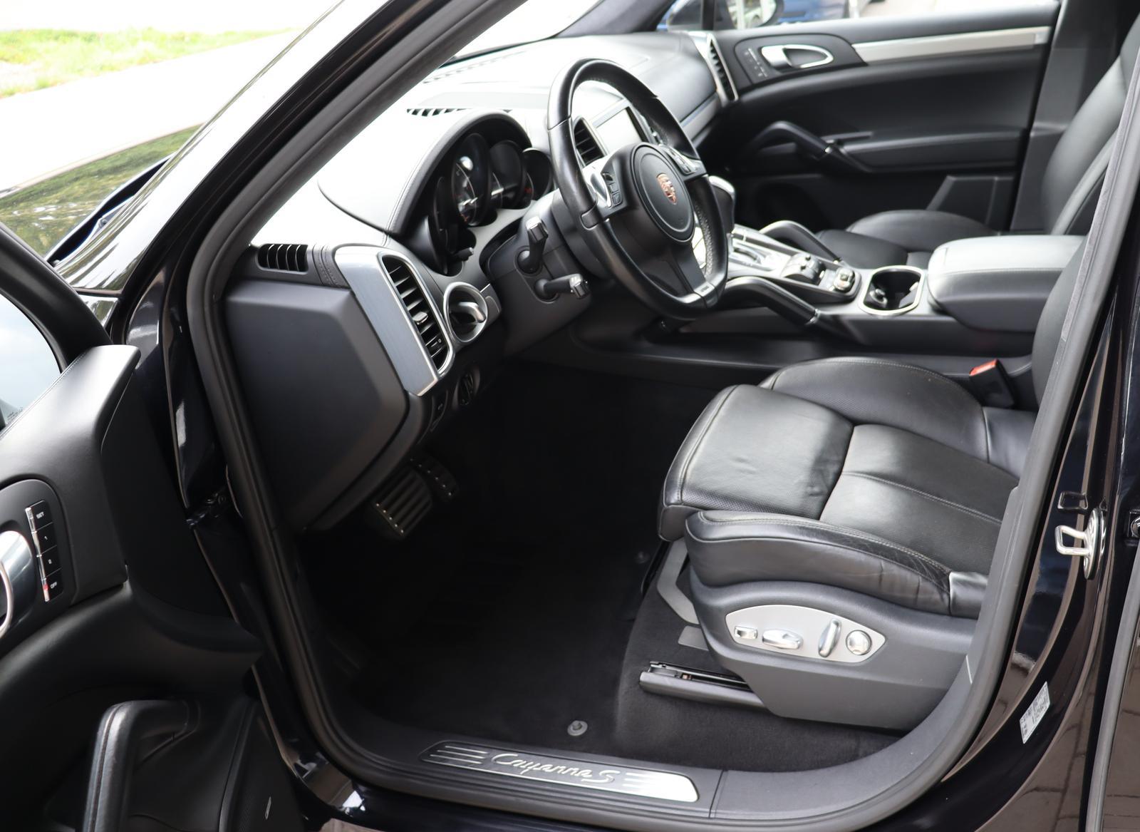 Porsche Cayenne S PANO/ACC/PDLS//LUFT/BOSE
