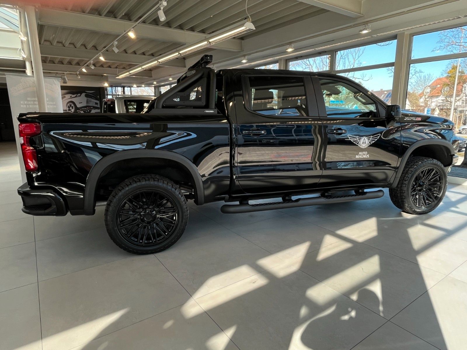 Fahrzeugabbildung Chevrolet Silverado ZR2 V8 6.2*Head-Up*360°*AHK*Bügel