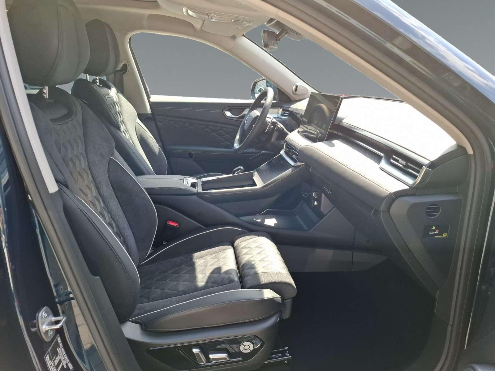 GWM WEY 03 4WD Luxury mit Panoramadach, Winterpaket,